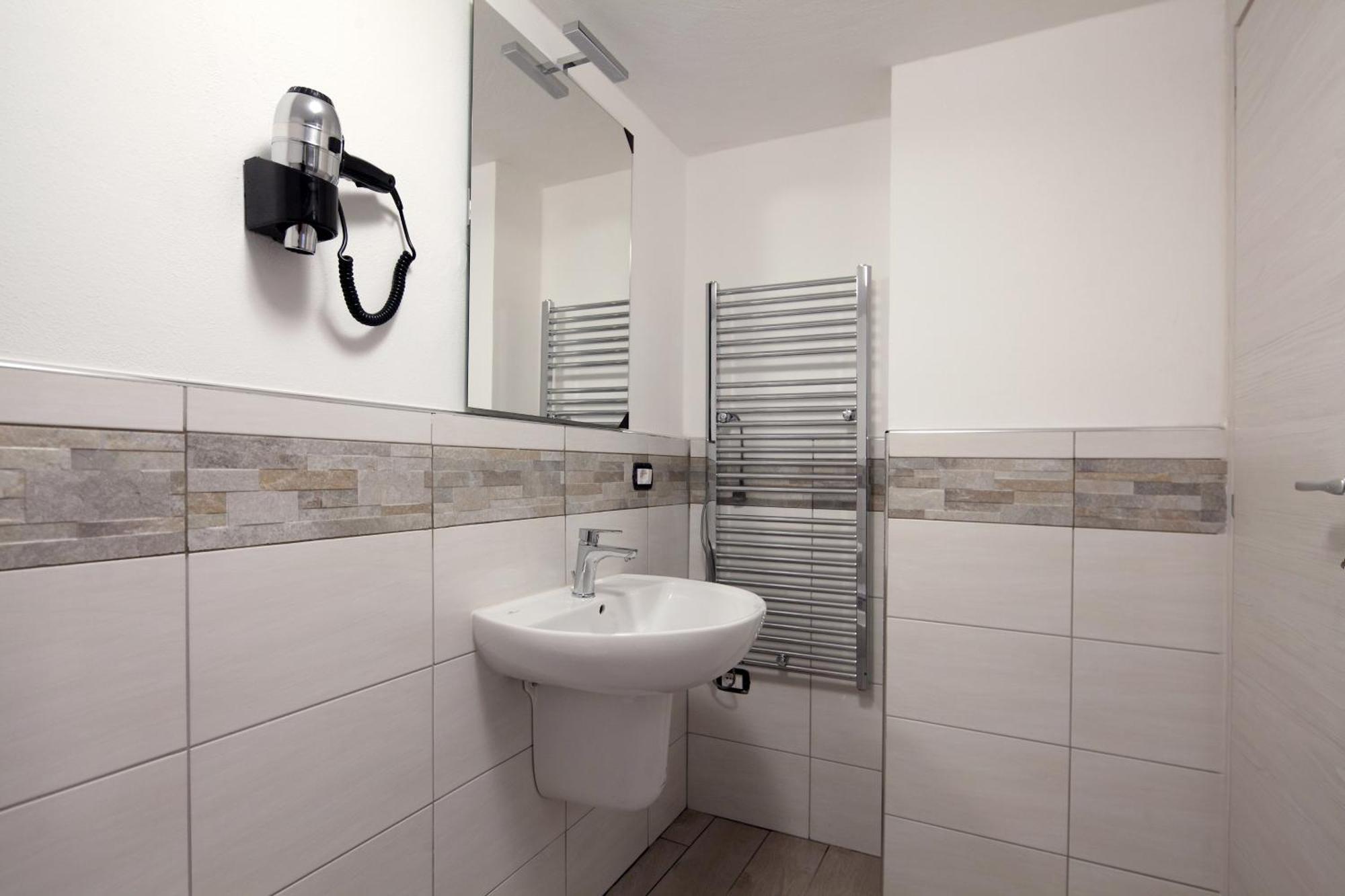 Fezzano / Portovenere Stilish Double Rooms With Sea View, Balcony Or Small Courtyard Екстер'єр фото